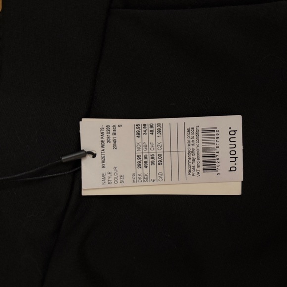 Comfy Classic Wide Legs Black Pants - Picture 3 of 5